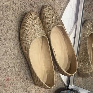 Elegant Gold Women's Flats